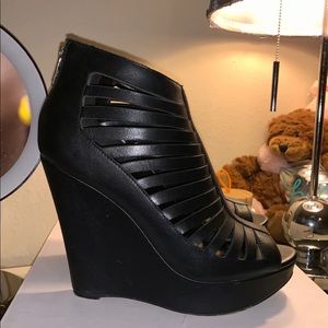 Aldo wedges